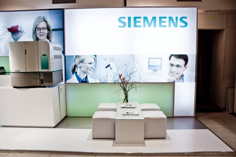 Siemens, Congreso de Microbiología, 2010