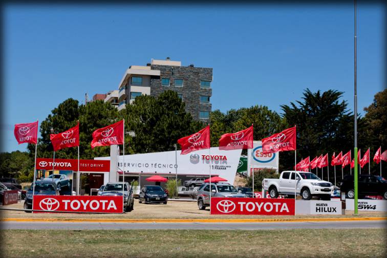 Toyota Servicio Técnico, Pinamar, 2012