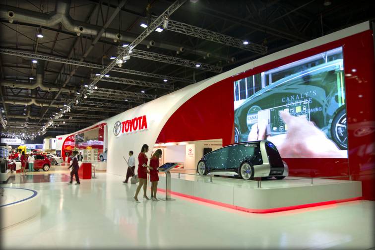 Toyota, Salón del Automóvil, 2013