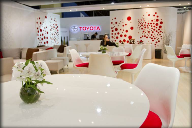 Toyota, Salón del Automóvil, 2013