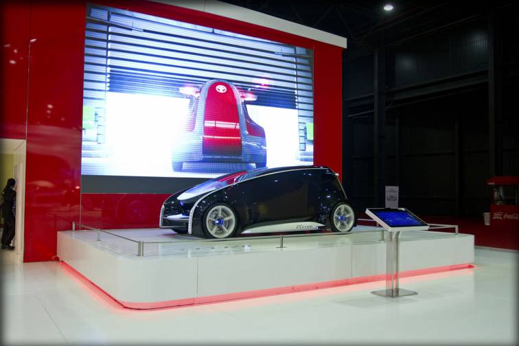 Toyota, Salón del Automóvil, 2013