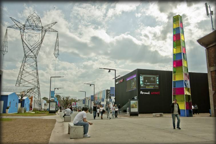 Personal - Xona, Tecnópolis, 2012